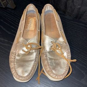 Gold sperrys